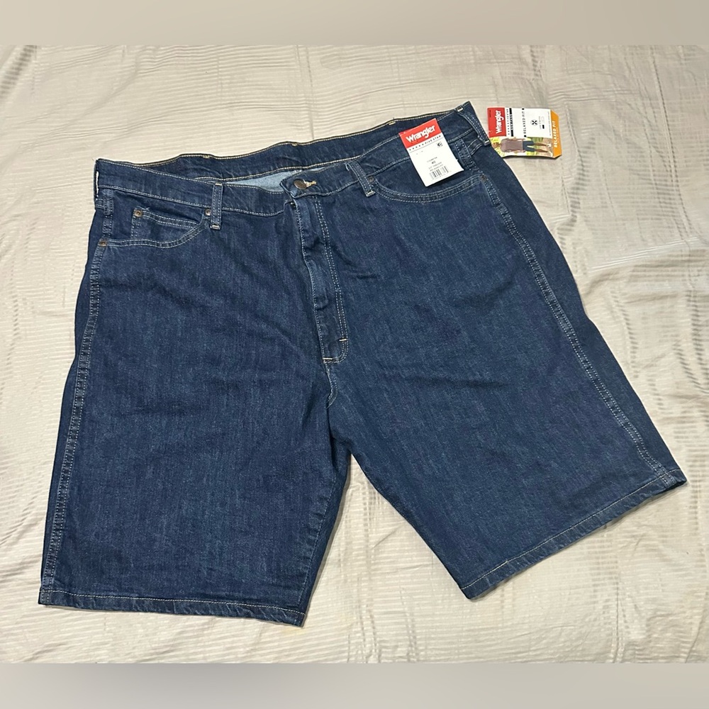 Wrangler men's relaxed-fit denim jean shorts Size 40